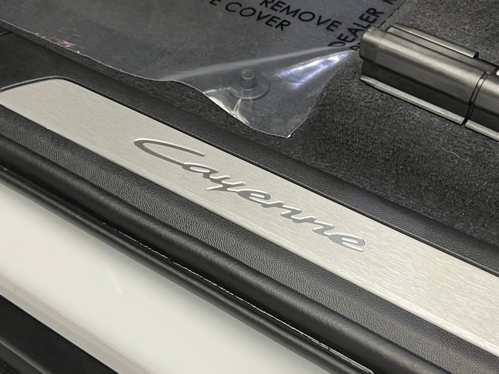 Thumbnail: 2025 Porsche Cayenne - 26