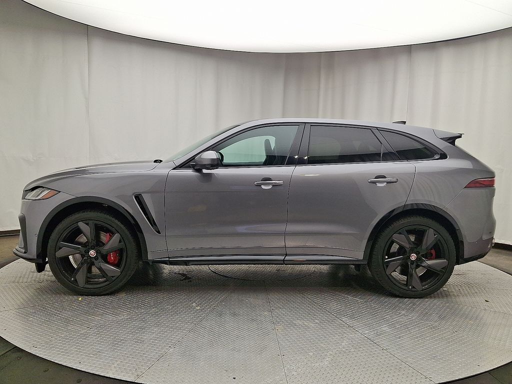 Thumbnail: 2023 Jaguar F-Pace - 7