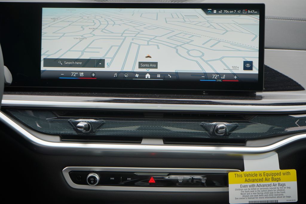 2025 BMW X7 xDrive40i 14