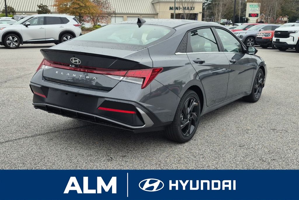 New 2026 Gray Hyundai SEL Sport image 6