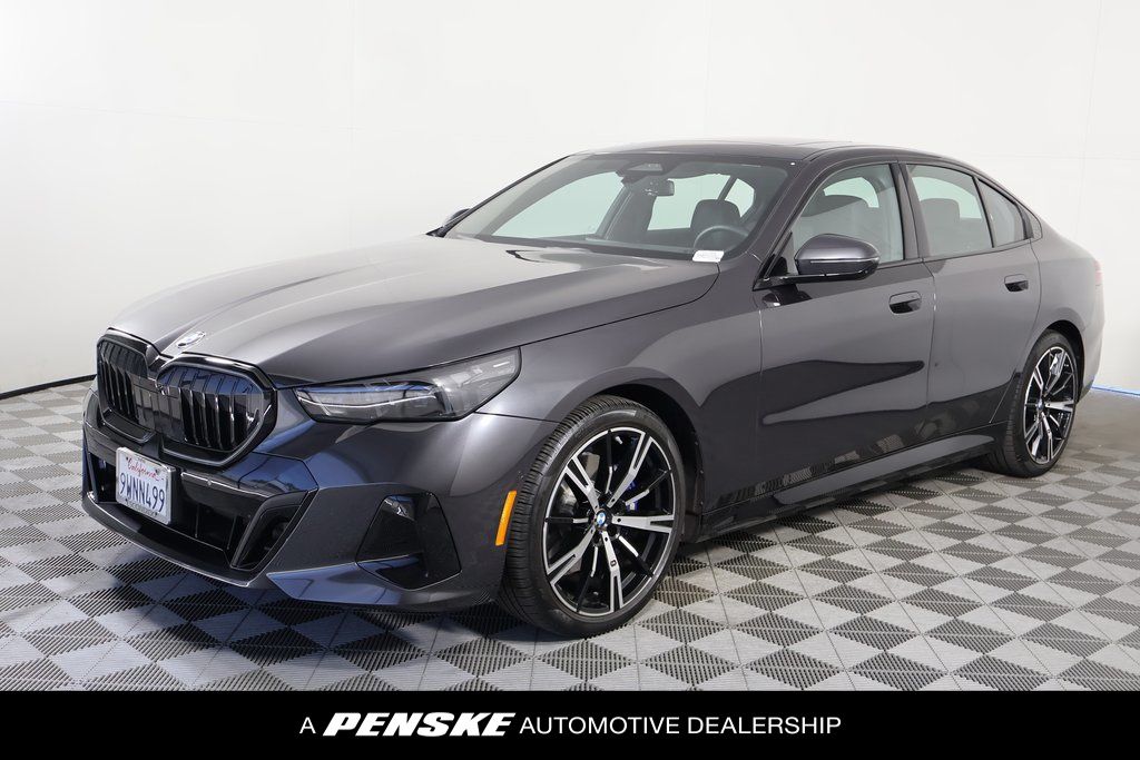 Thumbnail: 2026 BMW 5 Series - 1
