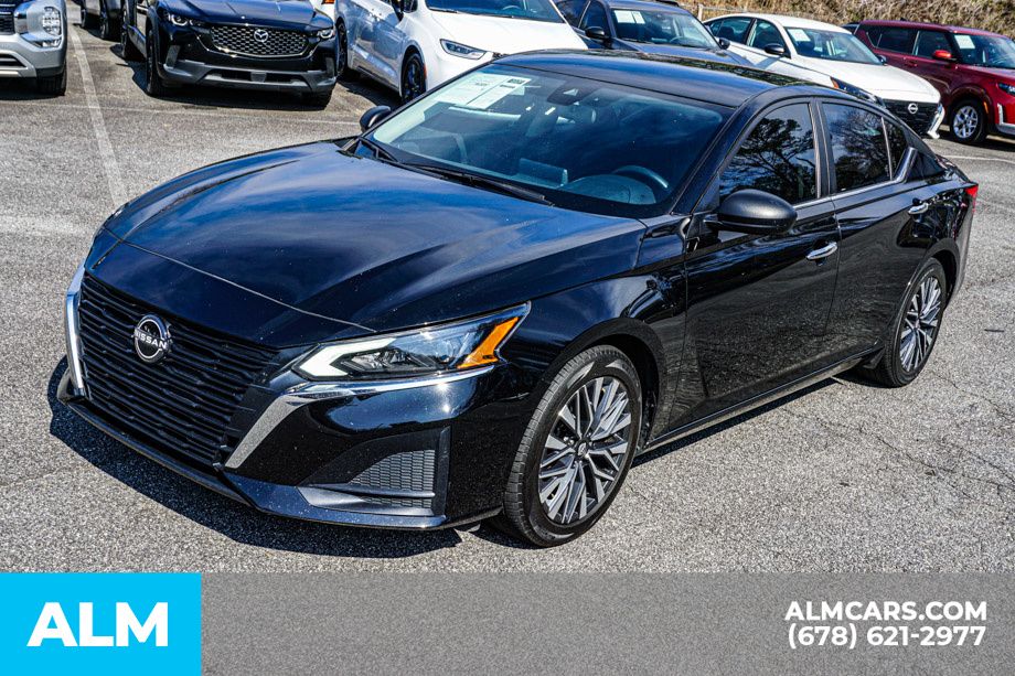 2024 Nissan Altima SV - Photo 15