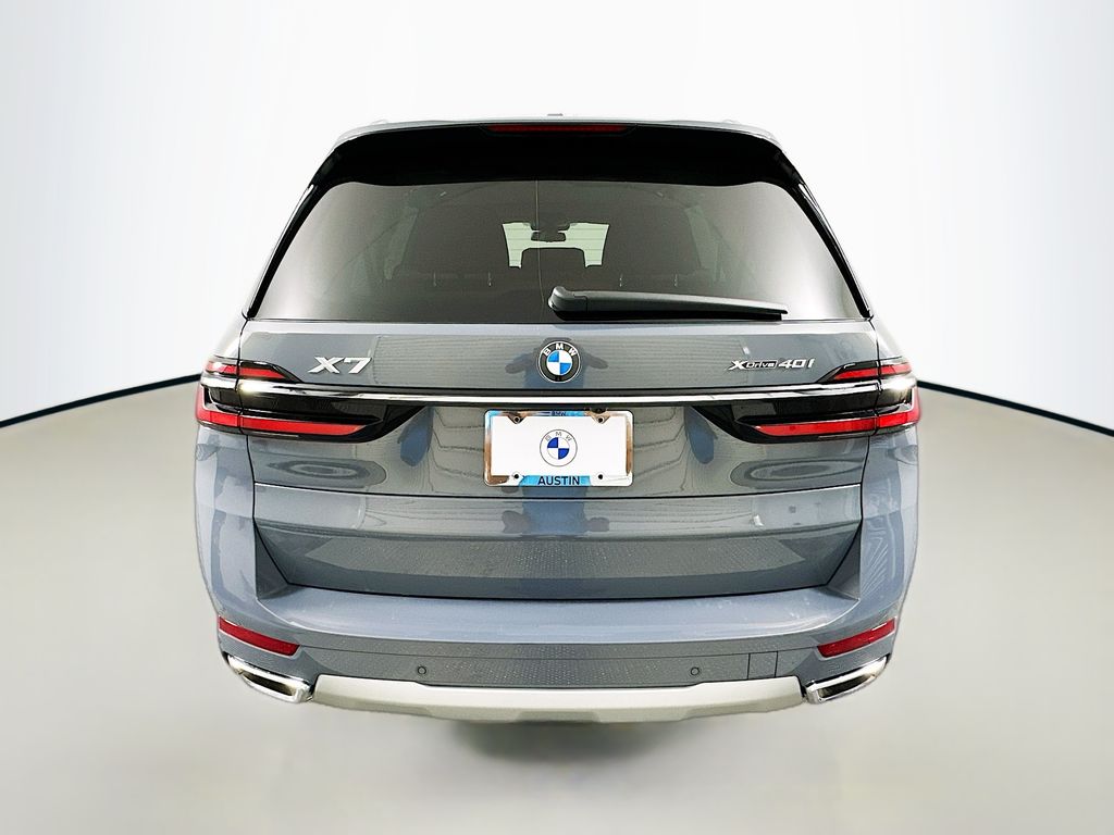 Thumbnail: 2026 BMW X7 - 6