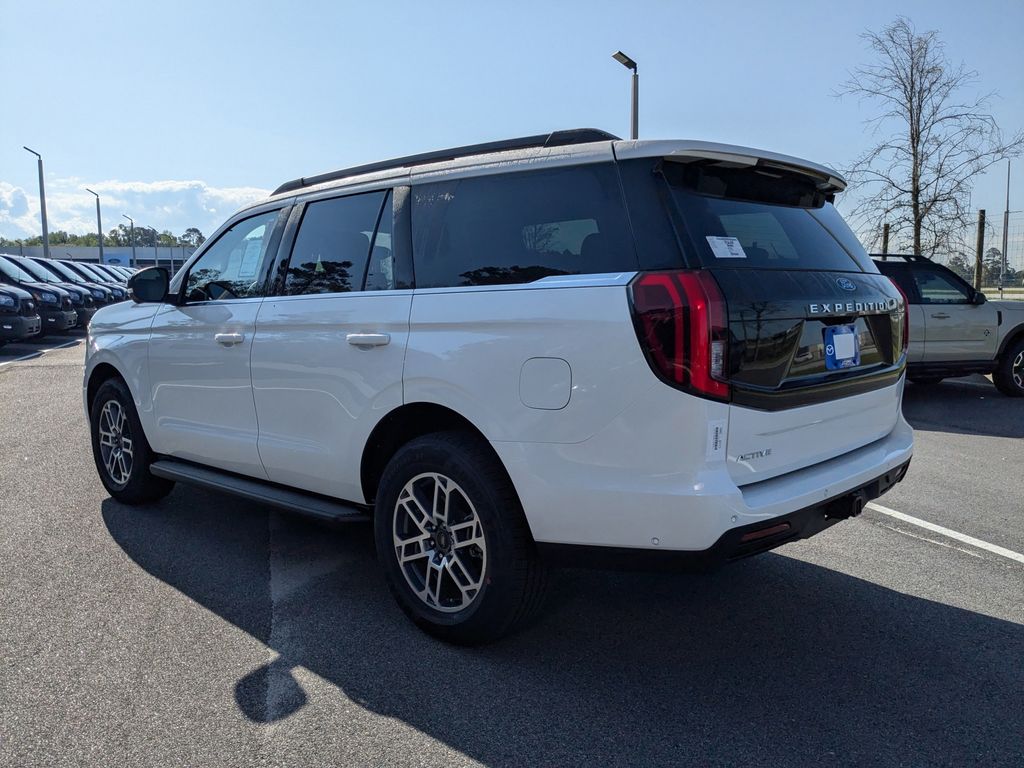 2025 Ford Expedition Active