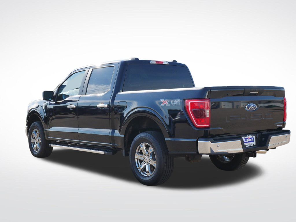 View vehicle photo 5