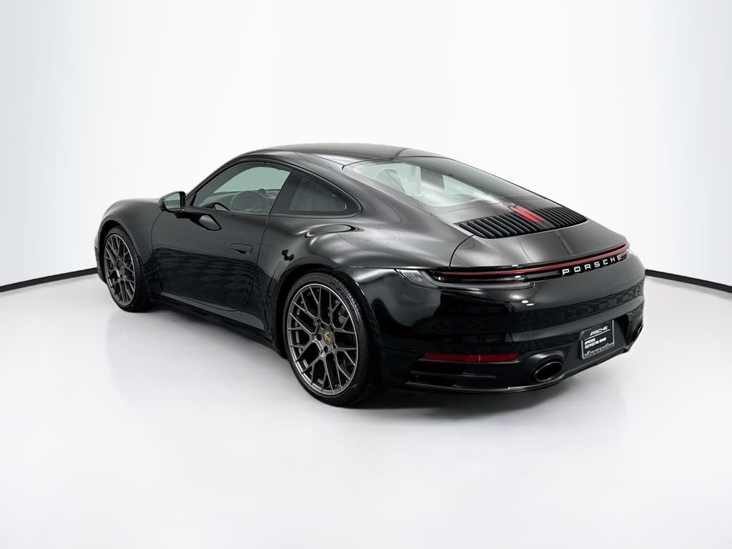 Thumbnail: 2022 Porsche 911 - 3