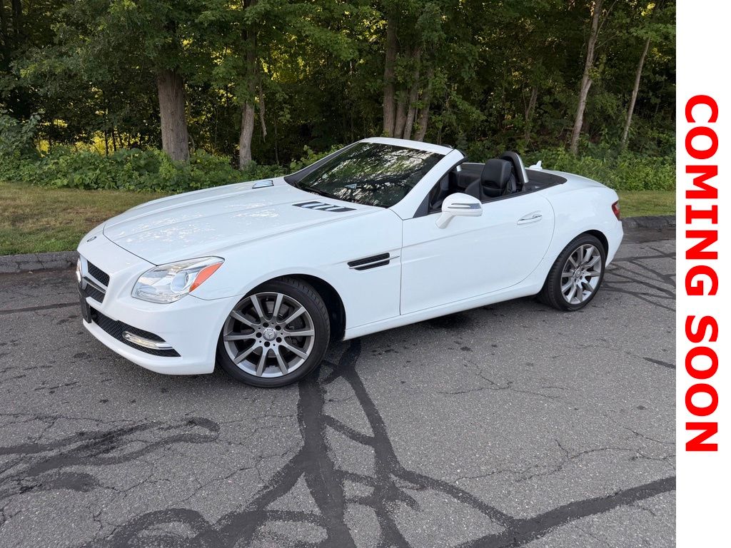 White 2016 Mercedes-Benz SLK Convertible Rear-Wheel Drive 9-Speed Automatic