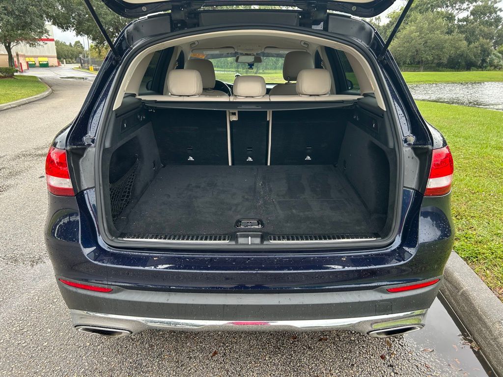 Thumbnail: 2019 Mercedes-Benz GLC - 9