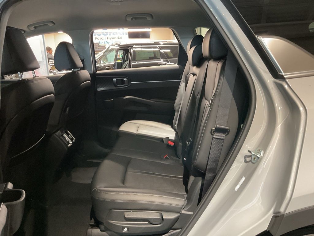 New 2026 Gray Kia S image 18