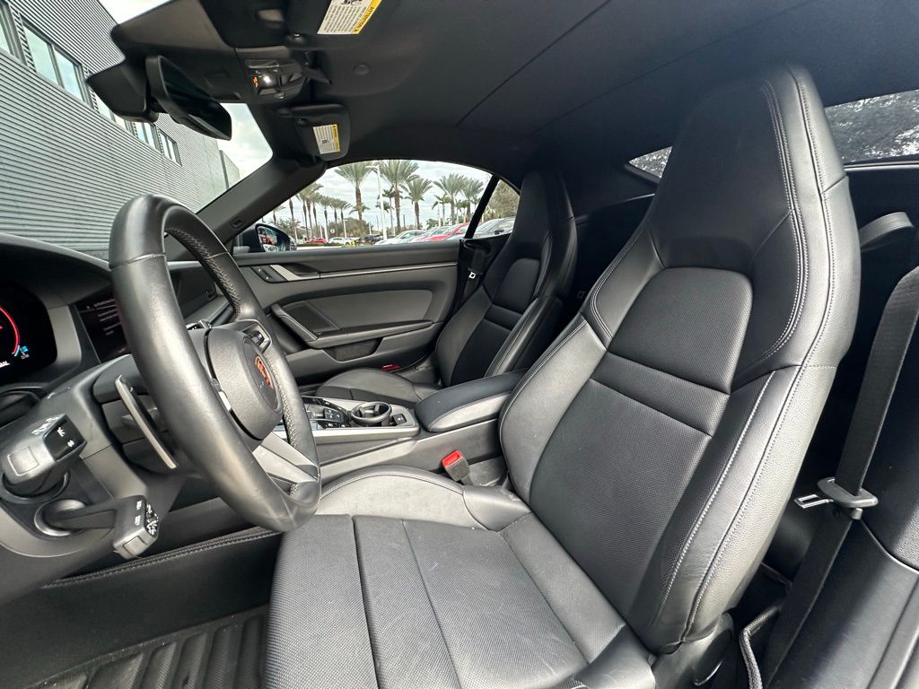 Thumbnail: 2025 Porsche 911 - 5