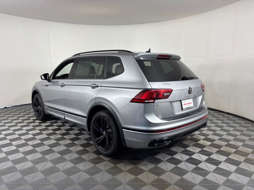 Thumbnail: 2023 Volkswagen Tiguan - 15