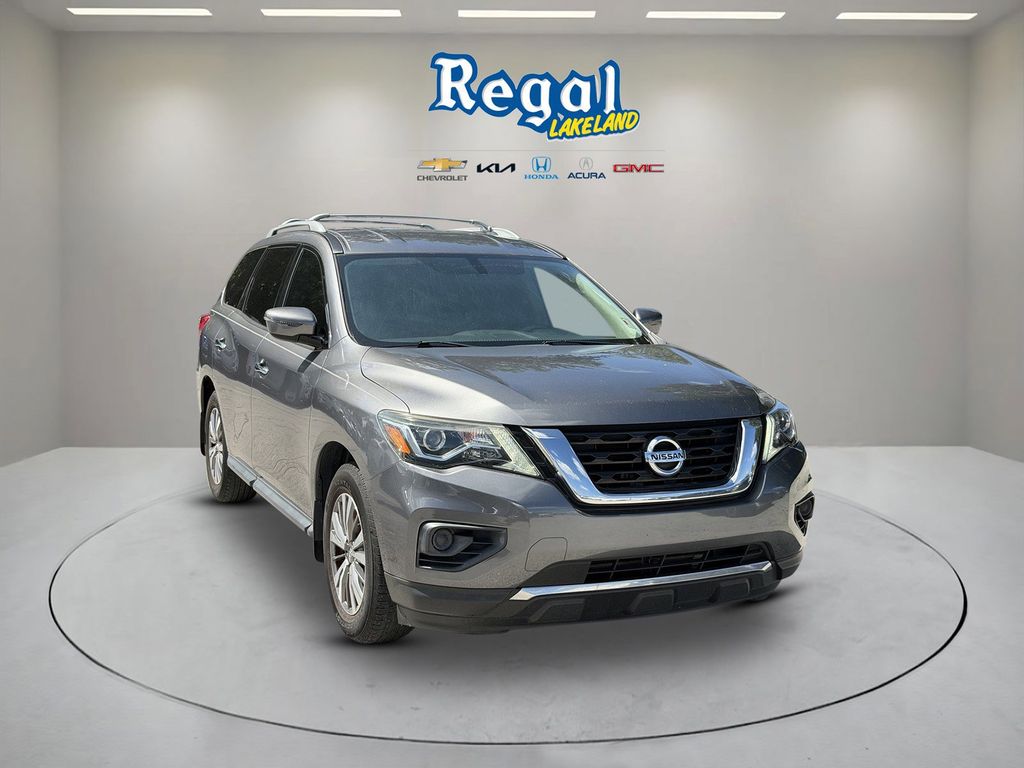 Gray (Gun Metallic) 2018 Nissan Pathfinder S SUV / Crossover Front-Wheel Drive Continuously Variable Transmission