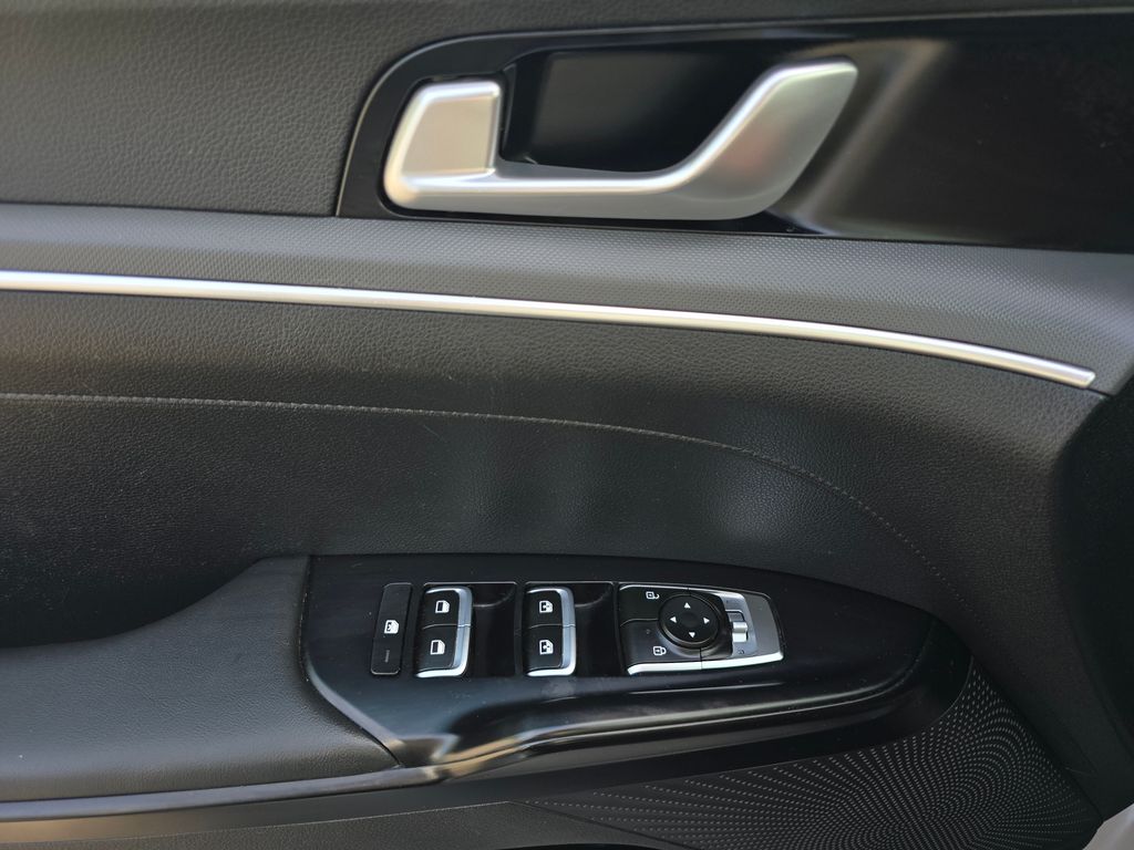 Used 2022 Gray Kia GT-Line image 28