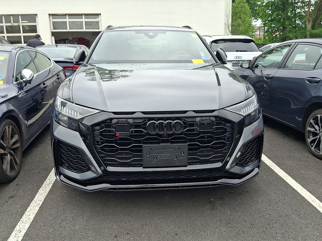 Thumbnail: 2024 Audi RS Q8 - 2