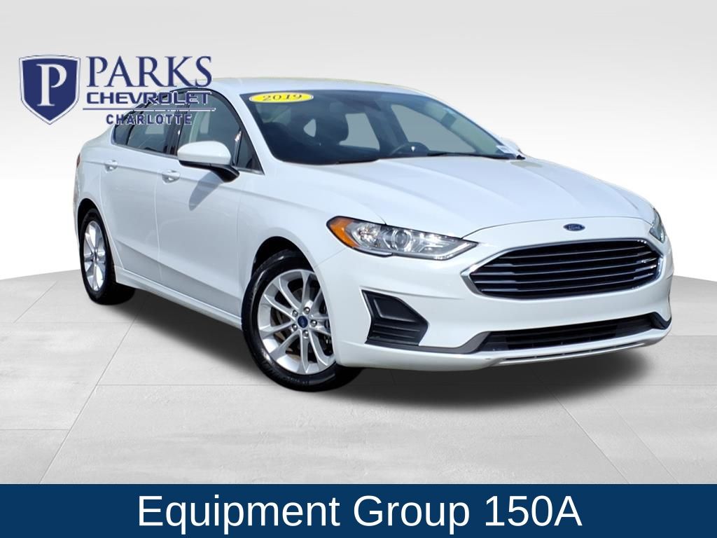 Oxford White 2019 Ford Fusion SE Sedan Front-Wheel Drive 6-Speed Automatic