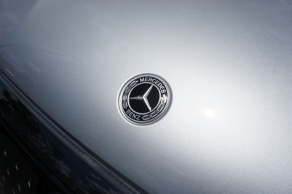 2025 Mercedes-Benz EQE 350 9