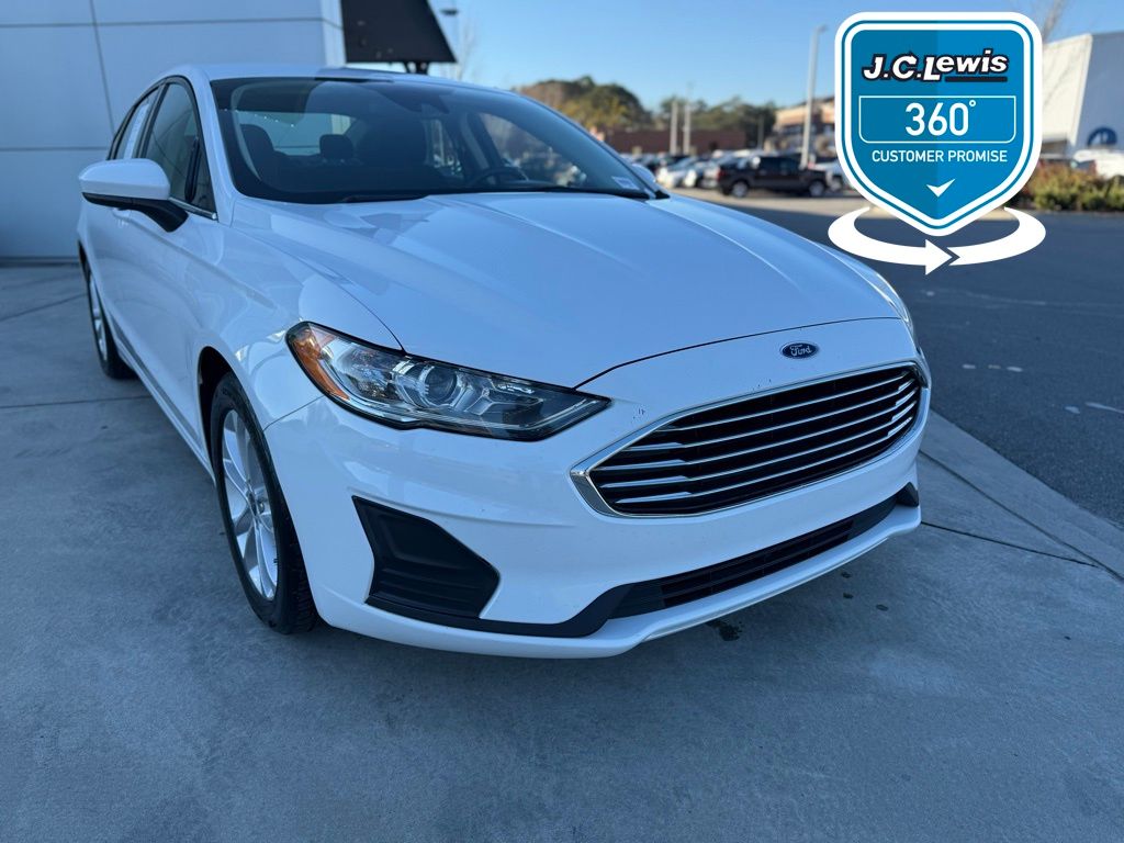 2020 Ford Fusion SE