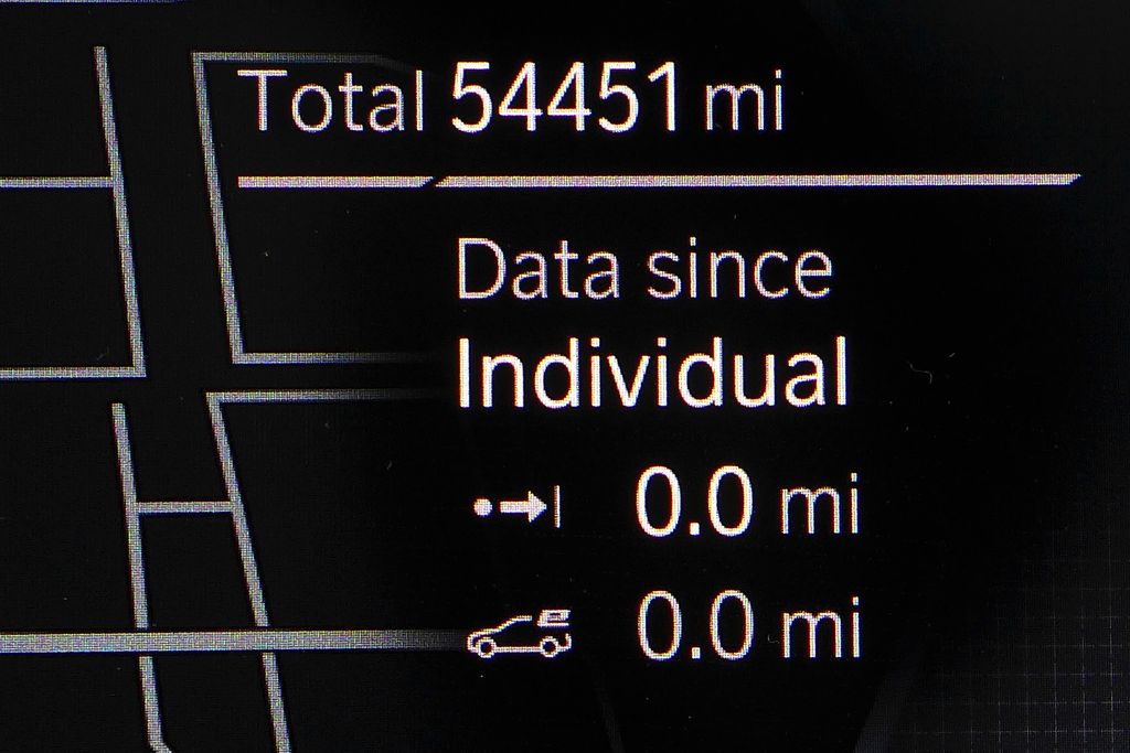 Thumbnail: 2021 BMW 5 Series - 32