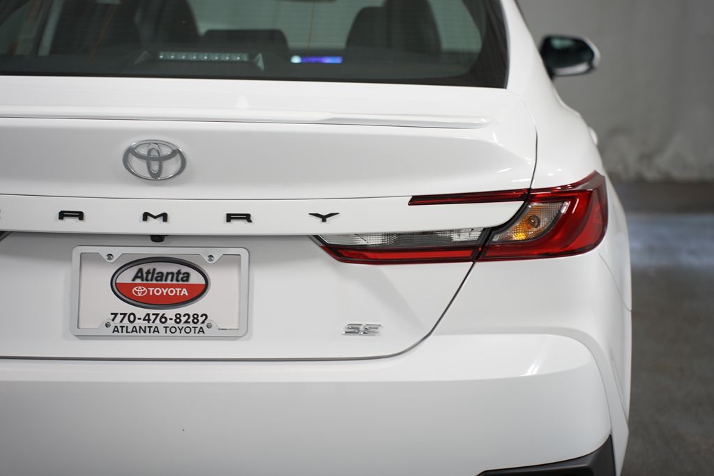 Thumbnail: 2025 Toyota Camry - 10