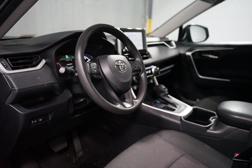 Thumbnail: 2024 Toyota RAV4 - 6
