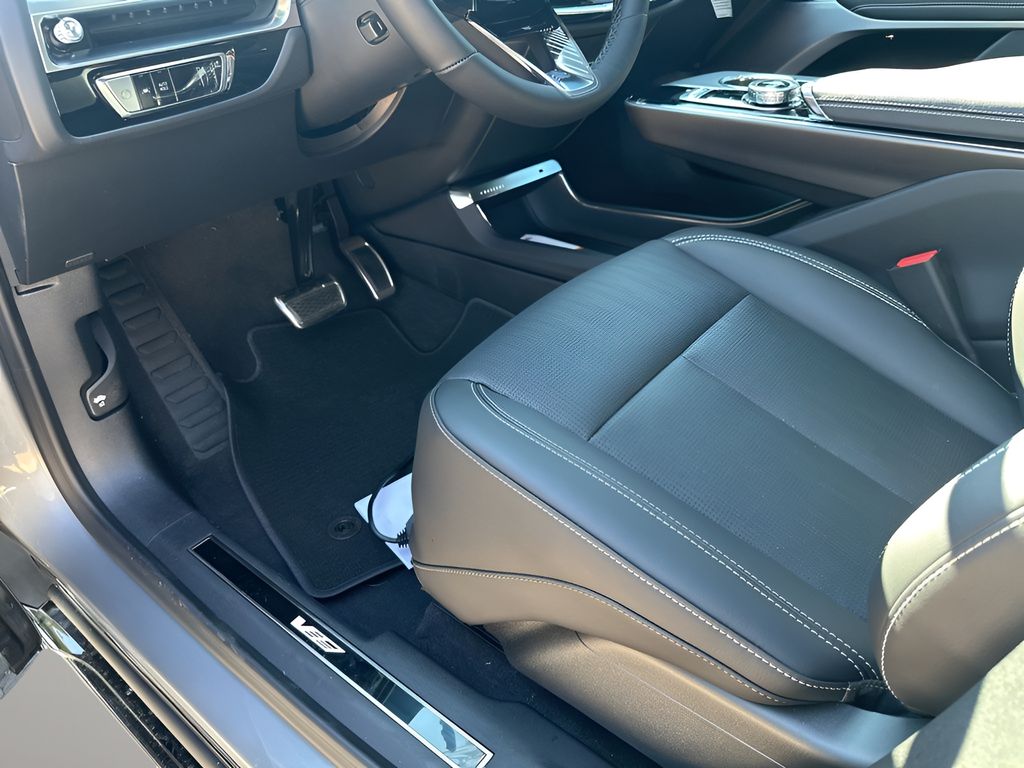 New 2026 Silver Cadillac V-Series image 28