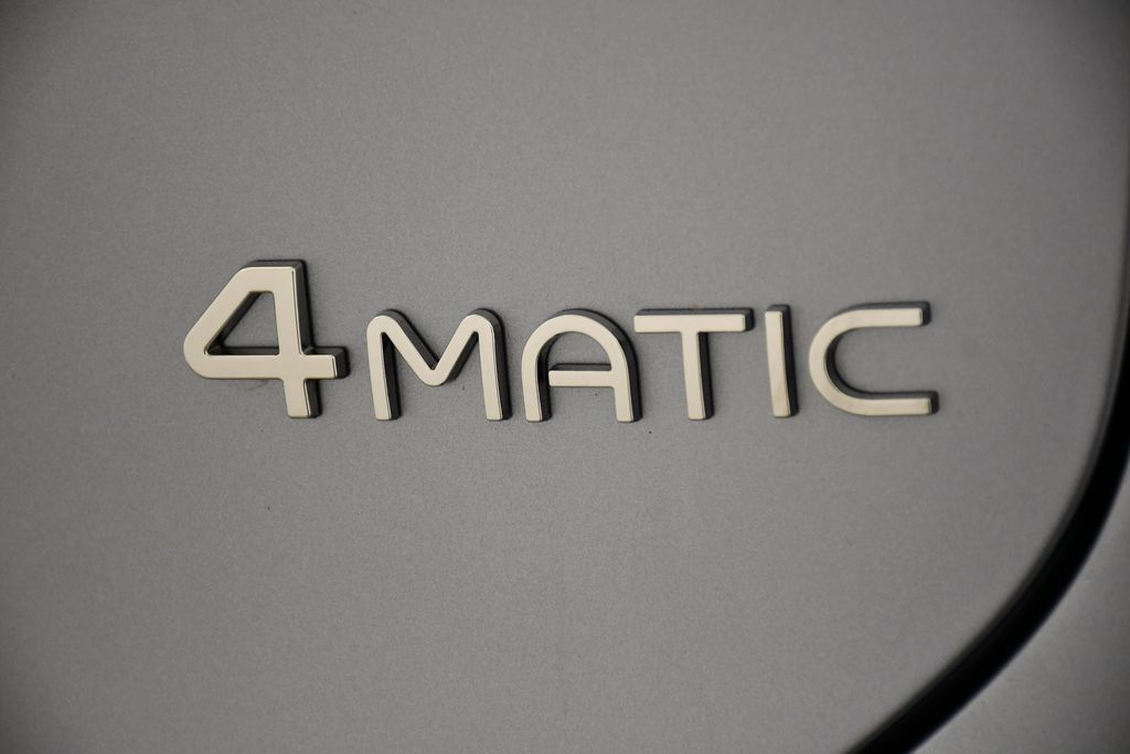 Thumbnail: 2023 Mercedes-Benz EQS - 10