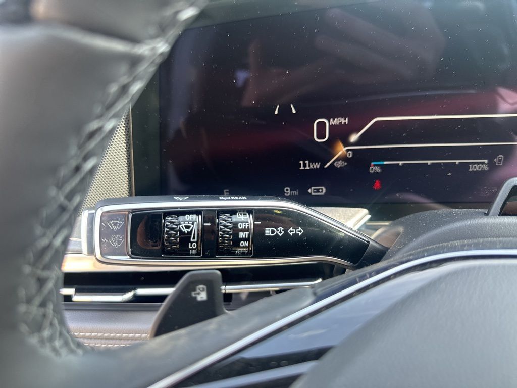 New 2026 White Cadillac Luxury image 32