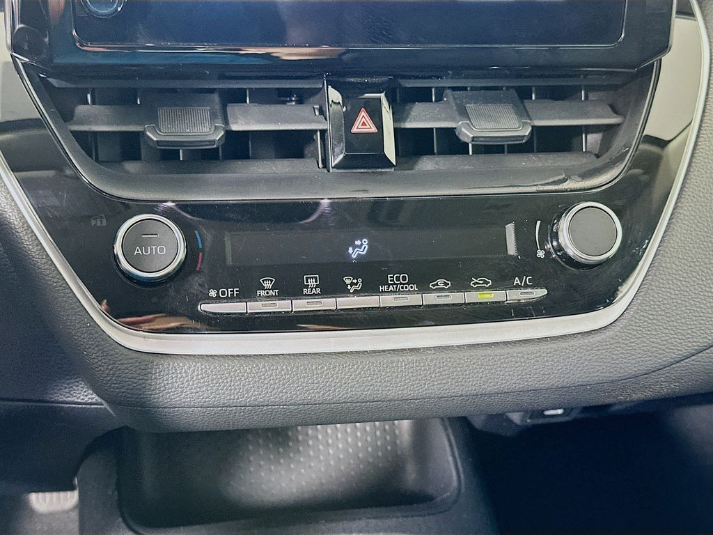 Thumbnail: 2024 Toyota Corolla - 16