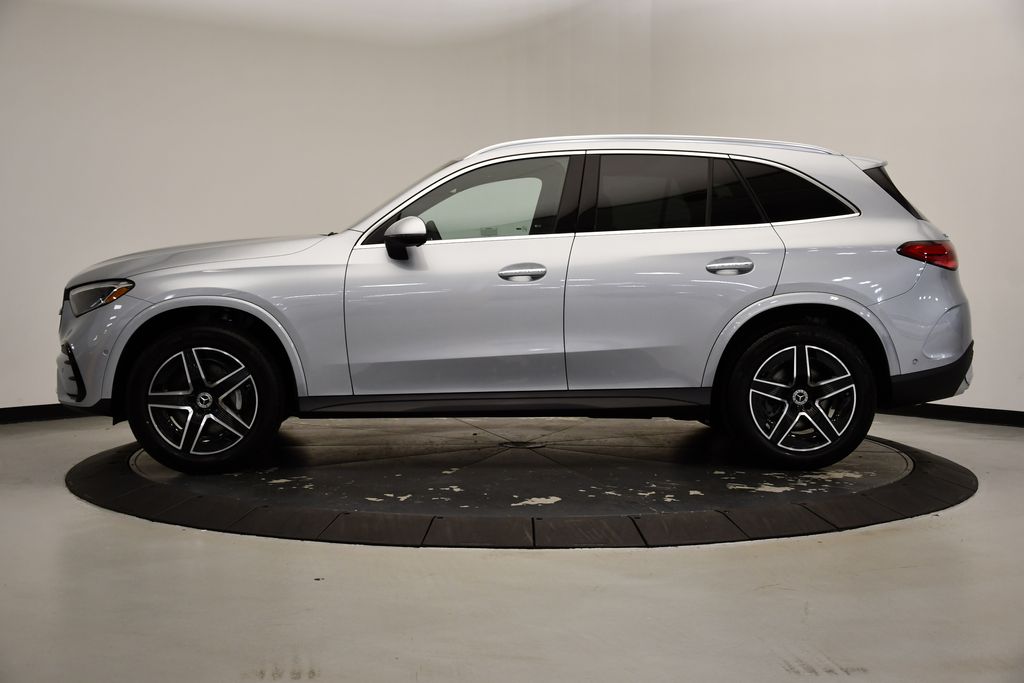 Thumbnail: 2025 Mercedes-Benz GLC - 2