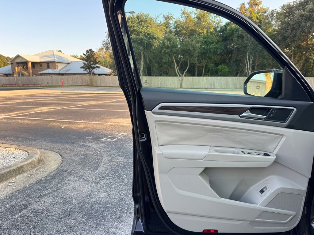 2021 Volkswagen Atlas V6 SE Technology photo 27