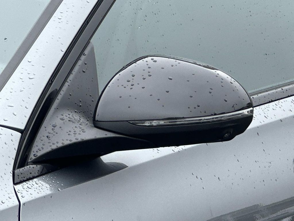 Thumbnail: 2025 Mercedes-Benz C-Class - 2