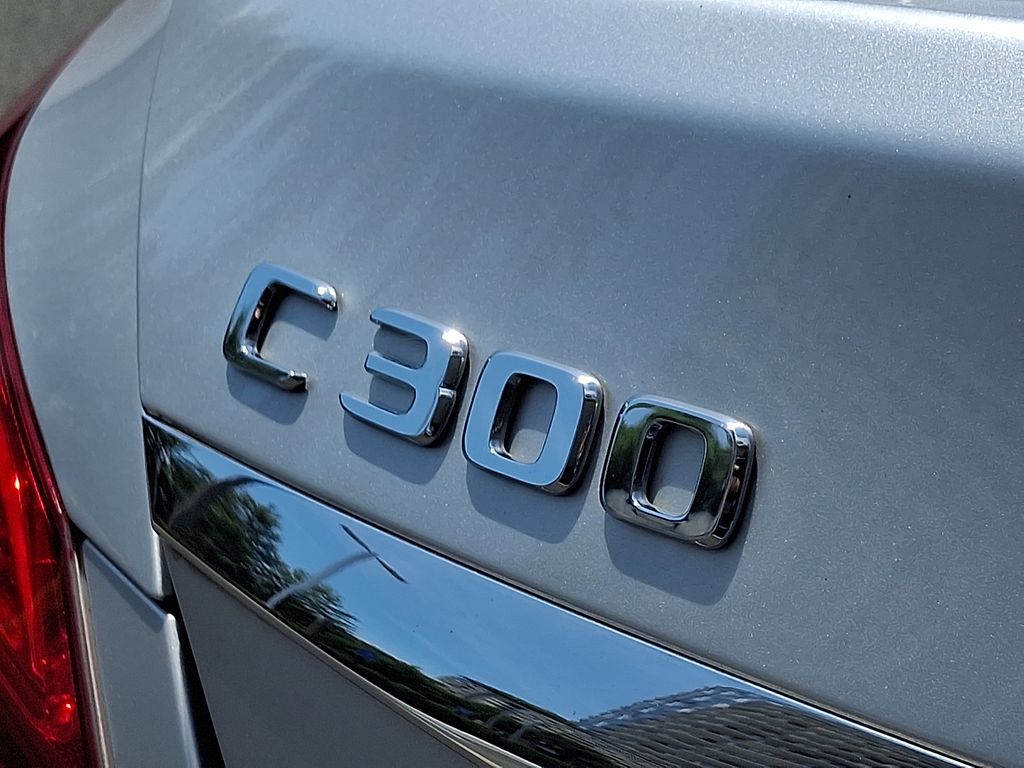Thumbnail: 2017 Mercedes-Benz C-Class - 30
