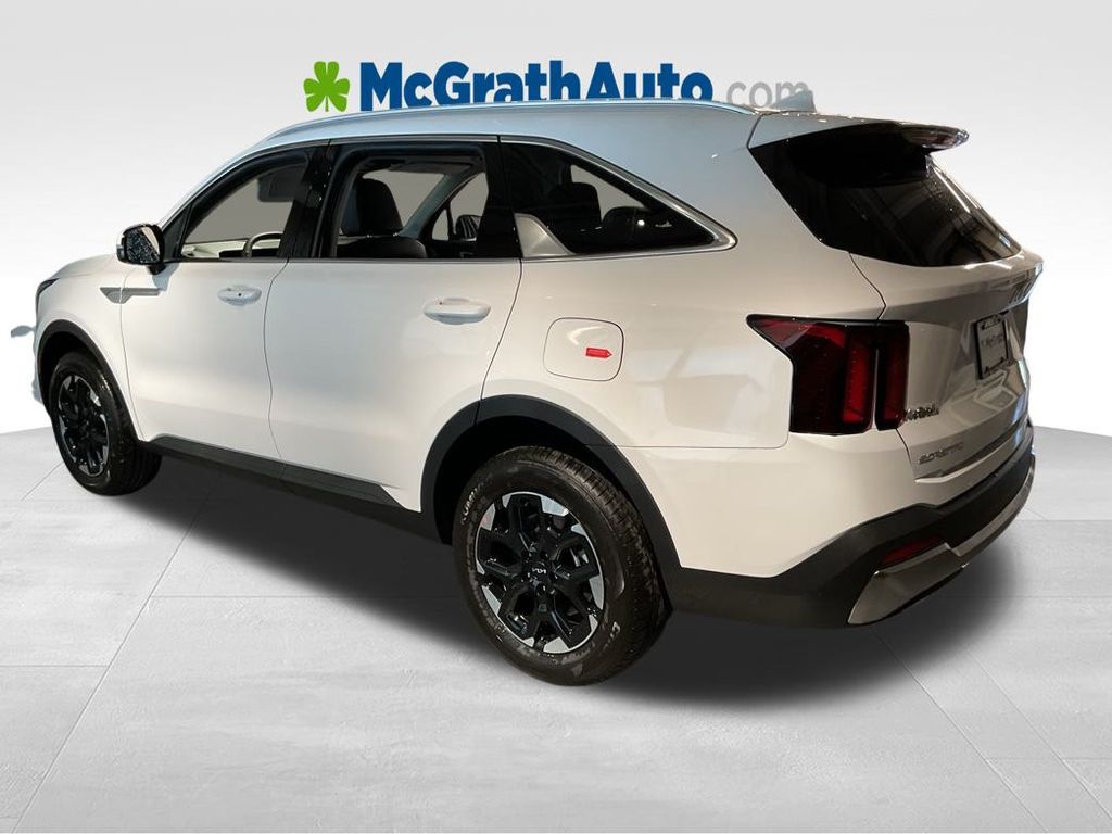 New 2026 White Kia S image 5