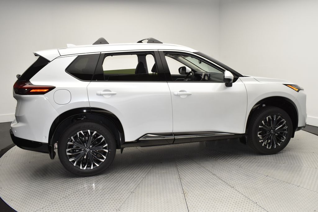 Thumbnail: 2026 Nissan Rogue - 4