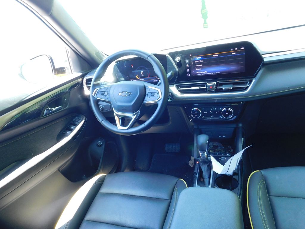 Thumbnail: 2024 Chevrolet TrailBlazer - 3