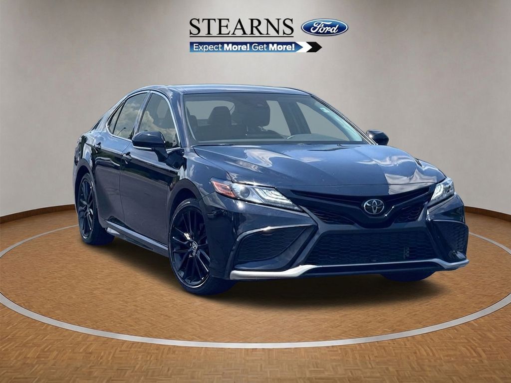 Midnight Black Metallic 2024 Toyota Camry Sedan Front-Wheel Drive 8-Speed Automatic