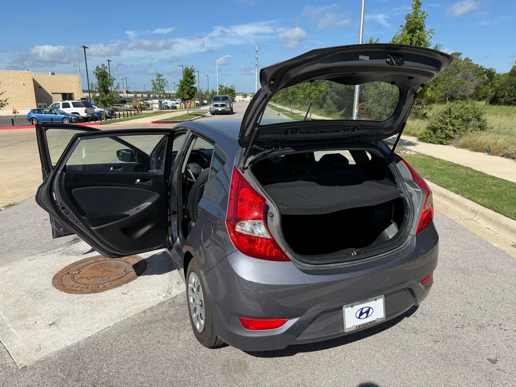 Thumbnail: 2016 Hyundai Accent - 22
