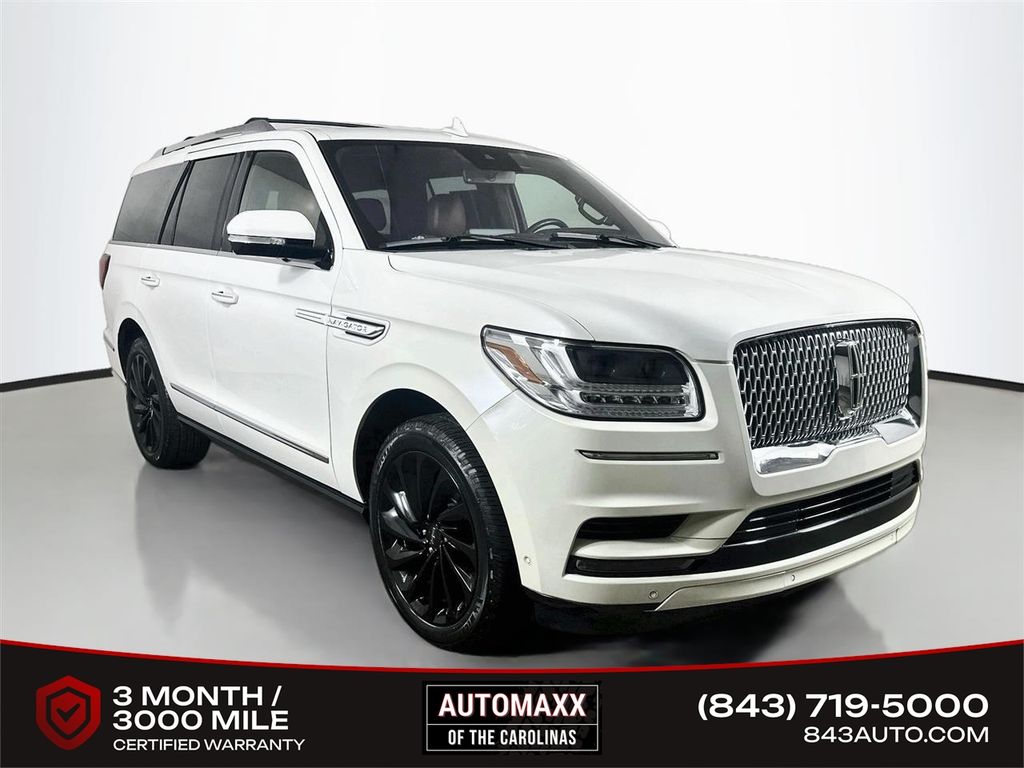 White 2020 Lincoln Navigator SUV / Crossover Four-Wheel Drive Automatic