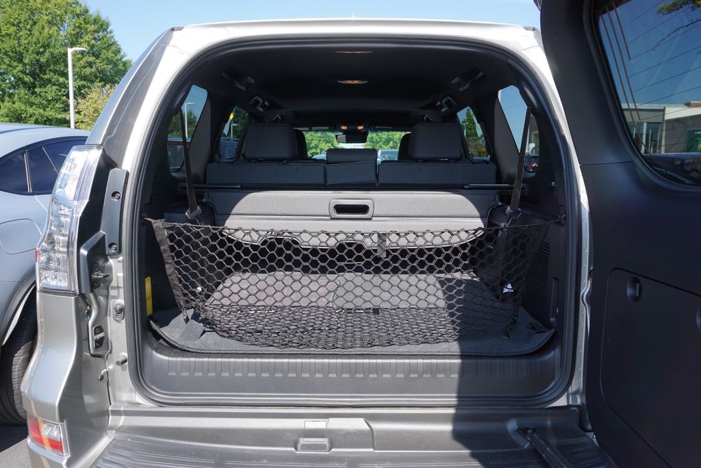 Thumbnail: 2021 Lexus GX - 17