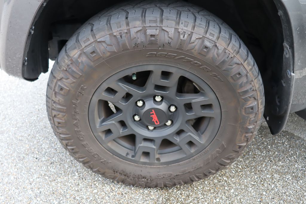Thumbnail: 2023 Toyota 4Runner - 4