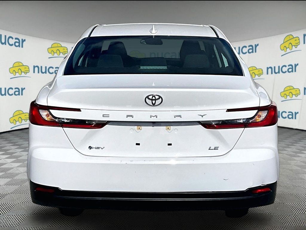 2025 Toyota Camry — photo 5