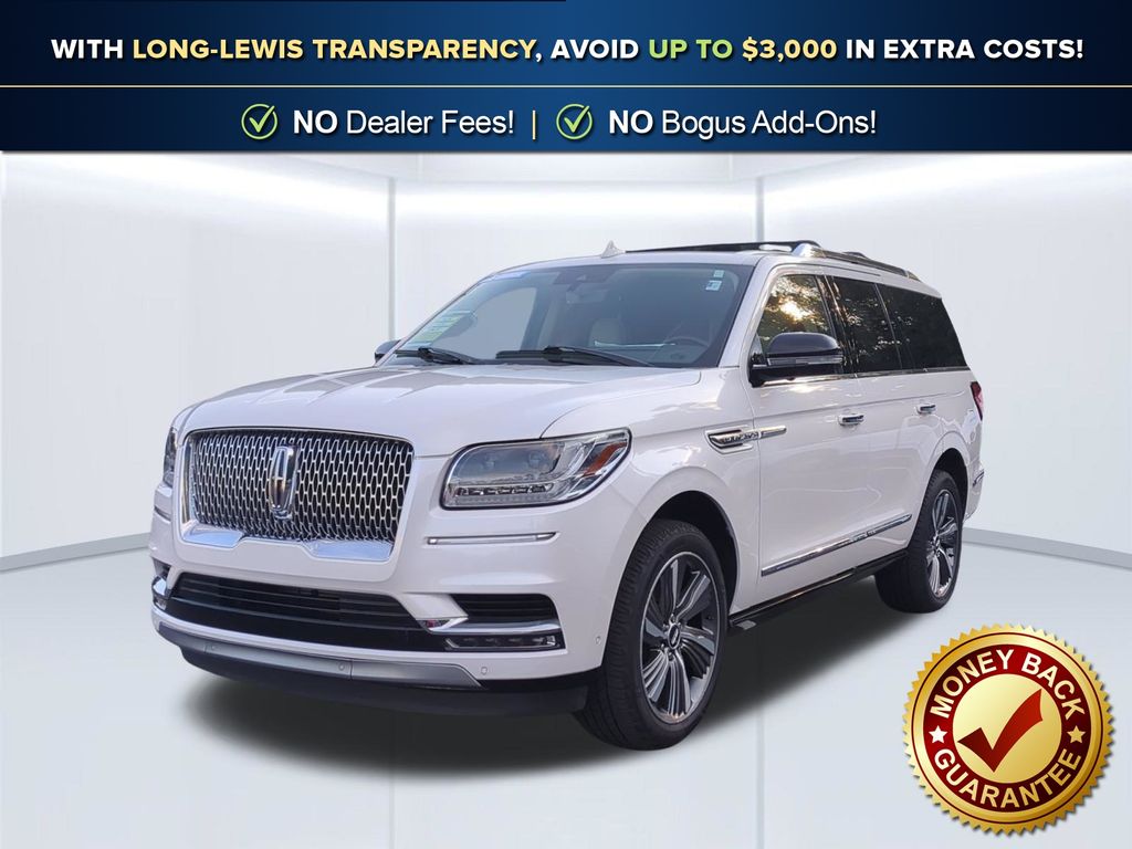 White Platinum Clearcoat Metallic 2019 Lincoln Navigator SUV / Crossover Four-Wheel Drive Automatic