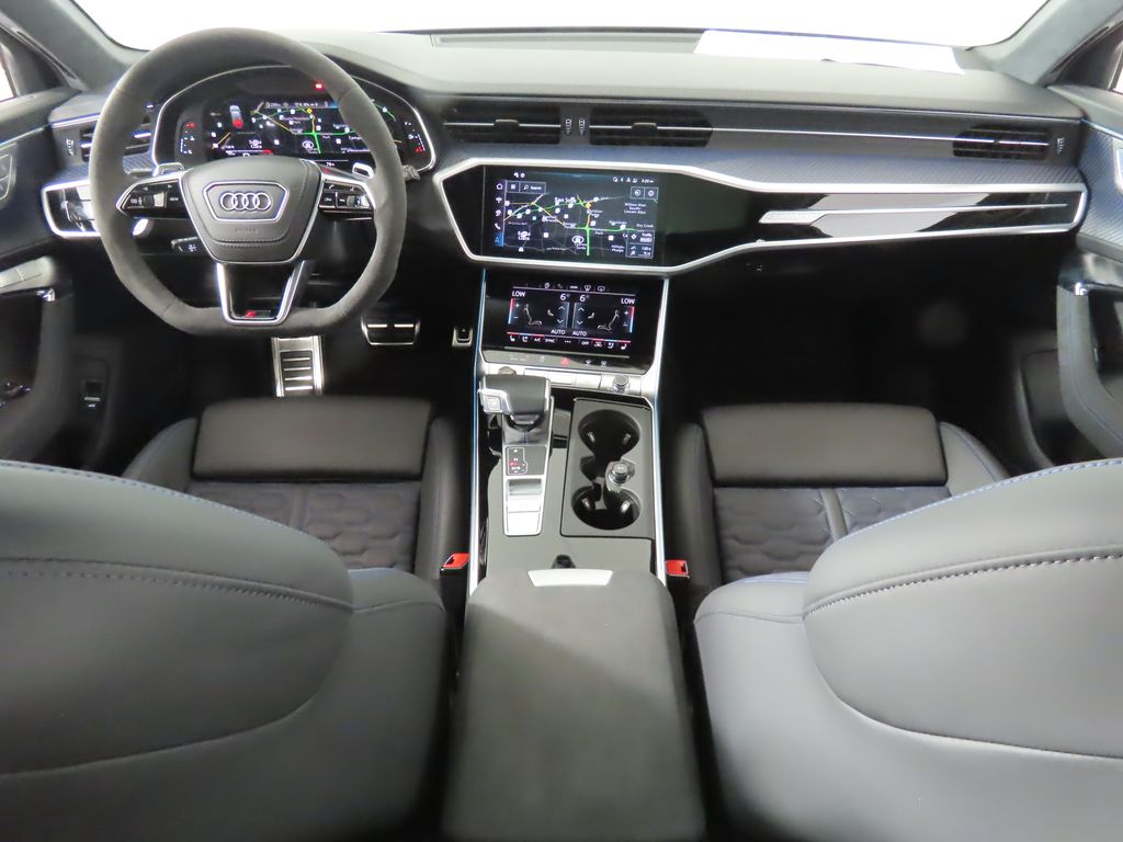 Thumbnail: 2025 Audi RS 6 - 10