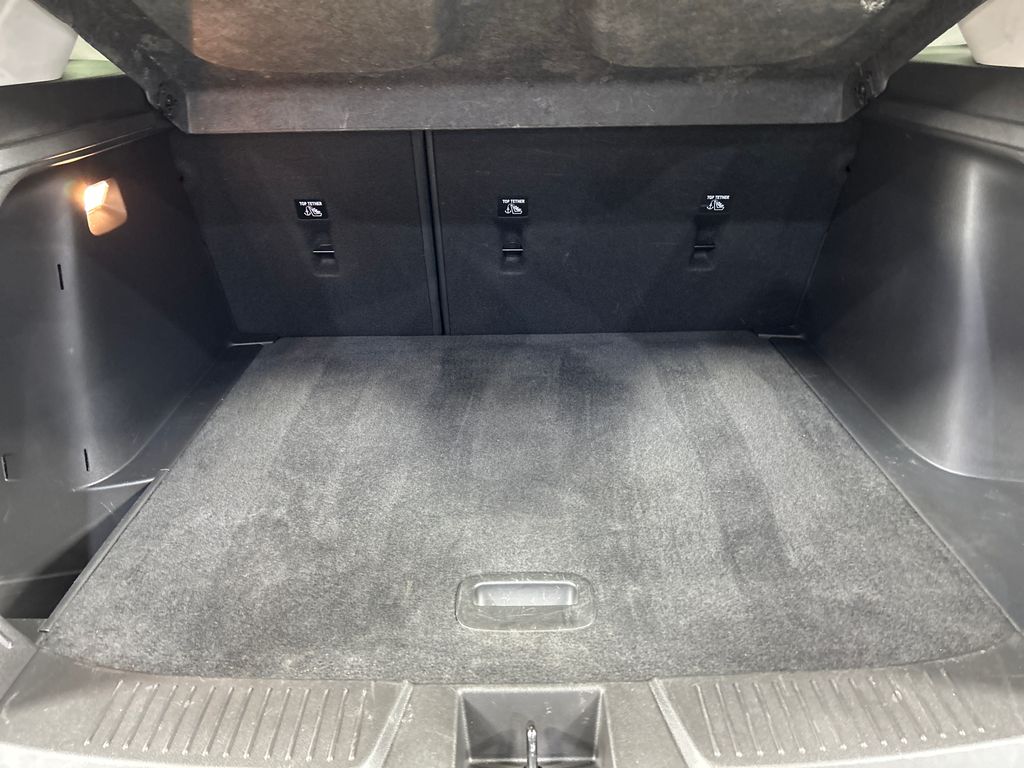 Used 2025 Red Chevrolet LT image 19
