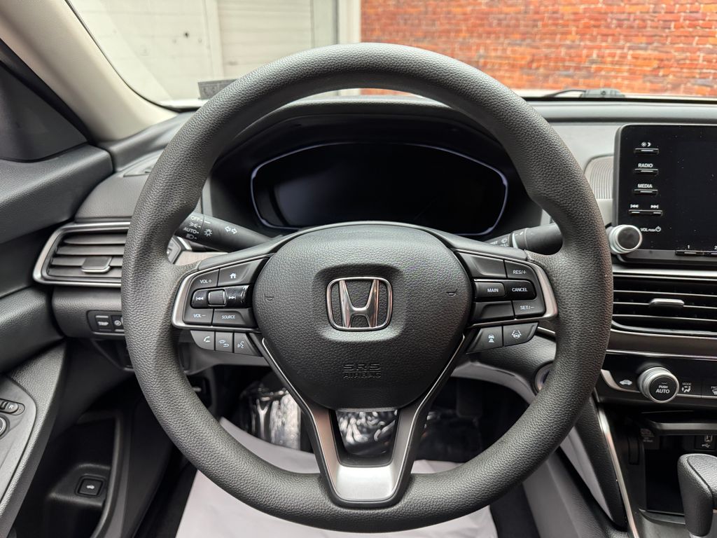 Used 2020 White Honda LX image 11