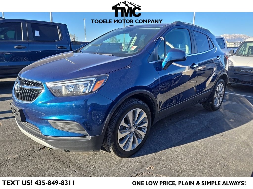 Used 2020 Blue Buick Preferred image 5