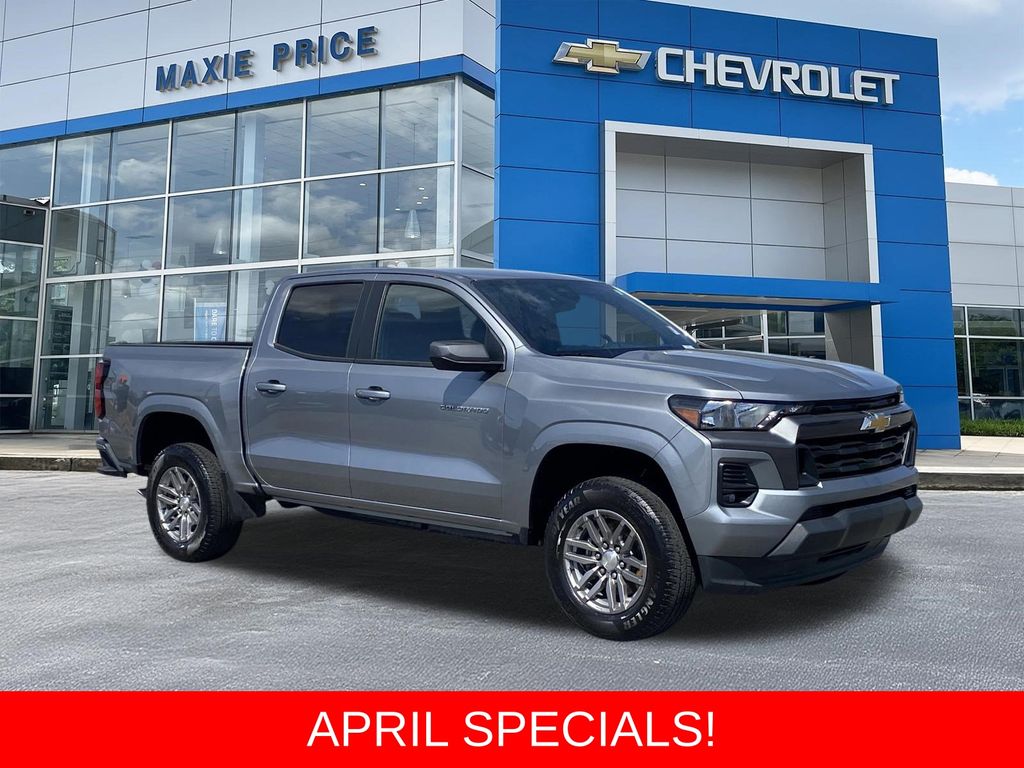 Sterling Gray Metallic 2023 Chevrolet Colorado LT Crew Cab RWD Pickup Truck 4X2 8-Speed Automatic