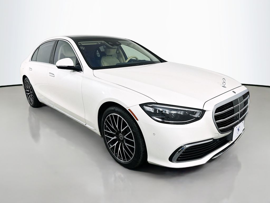 Thumbnail: 2023 Mercedes-Benz S-Class - 3