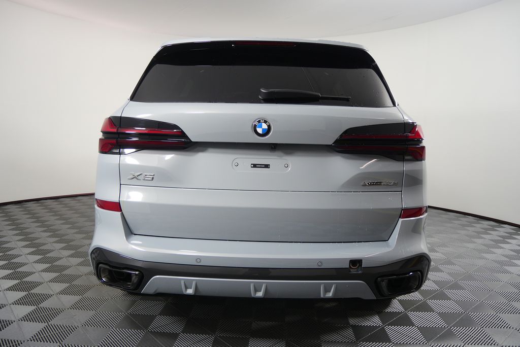 Thumbnail: 2026 BMW X5 - 4