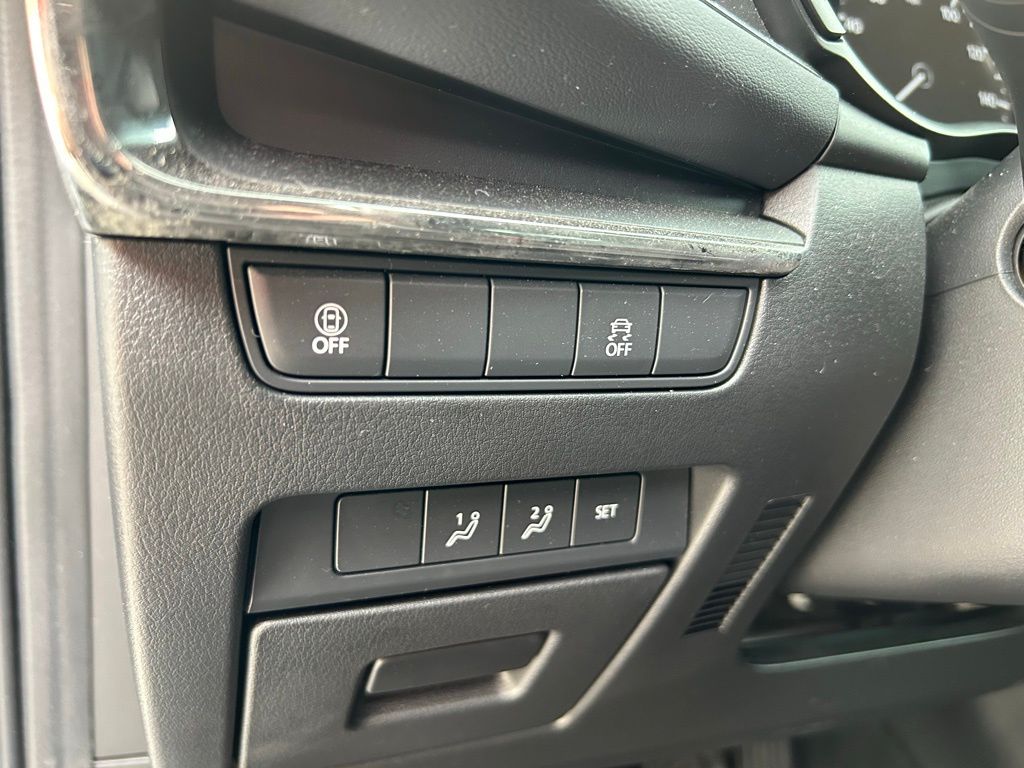 2023 Mazda Mazda3 Premium 18